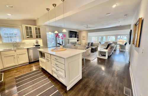 Fayetteville Casa | Mount Sequoyah Bungalow, UofA & Dickson 5 min away, 3 bed & 2 bath