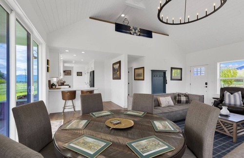 Grantsdale Cabaña | Cozy Moutain Cottage