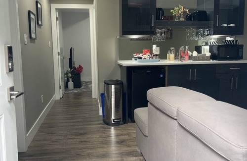Regional District of Nanaimo Casa | Cozy n’comfortable 1 bedroom suite - A few minute drive to NRGH, VIU, Woodgrove