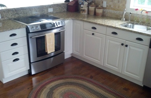 Tom Nevers Casa | Cozy Beach Nantucket Cottage frente Bellamente decorado y amueblado