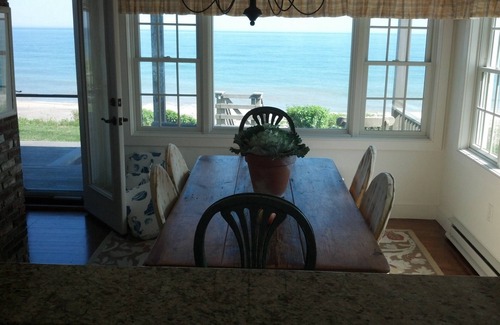 Tom Nevers Casa | Cozy Beach Nantucket Cottage frente Bellamente decorado y amueblado