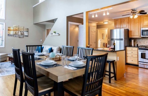 Naples Casa | Cozy Naples Escape - Nestled in Lakes & Mountains