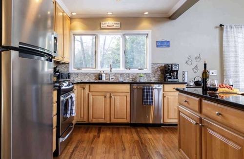Naples Casa | Cozy Naples Escape - Nestled in Lakes & Mountains