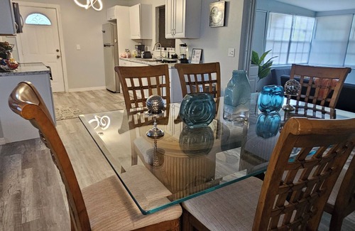 Riviera Beach Casa | Cozy Near The Beach is < 2 mi from the beach. Six beds. Sleeps 8 comfortably.