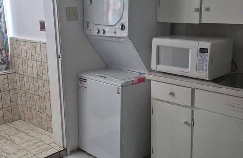 Terrace Cama Y Desayuno | Cozy & Neat 1BR Suite– 5min Walk to Ksyen Reg Hosp | Ideal for Nurses & Visitors