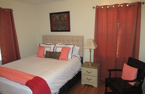 Durham Casa | Acogedor nido de Durham 3BR @ Curtis