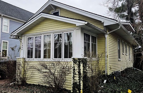 Birmingham Casa | Cozy Nest - a Charming 3-bedroom house in vibrant Birmingham with WiFi