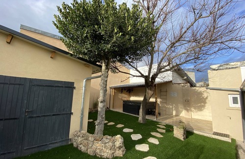 Tinqueux Casa | Cozy nest in champagne with Jaccuzi