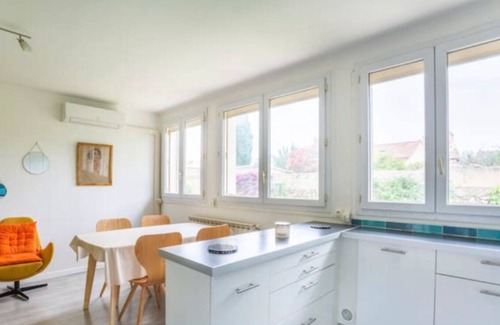 Bonneveine Apartamento | Cozy nest with parking 10 minutes from the beaches