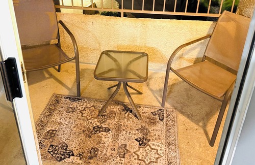 North Las Vegas Condominio | Cozy new 1-bedroom condo with Heat and WiFi in awesome North Las Vegas