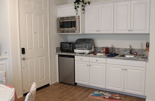 Ontario Casa | Cozy new house/Ontario Airport*vacation rentals /说中文