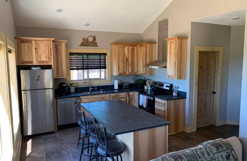 Georgetown Casa | Cozy new mountain guesthouse with epic view of Georgetown Lake and Pintler Range