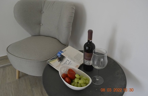 Bornsen Apartamento | Cozy newly furnished basement apartment. Close to the city and yet idyllic