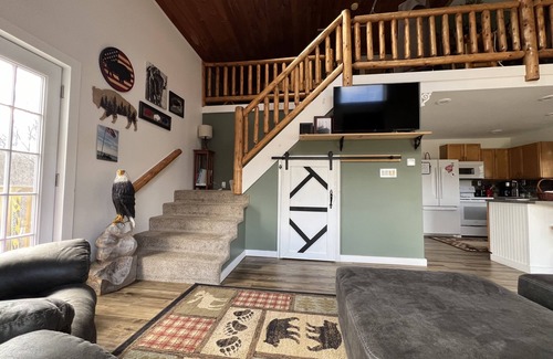 Farmersville Station Casa | Cozy newly remodeled private home just 10 mins from Ellicottville.