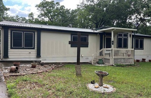 Elm Mott Casa | Cozy! Oak Grove Home - Close to I-35