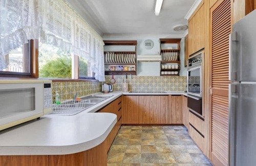 Oakleigh South Casa | Cozy Oakleigh South Family Home Next to Playground