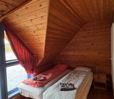 Nautnes Apartamento | Cozy Oceanfront Escape