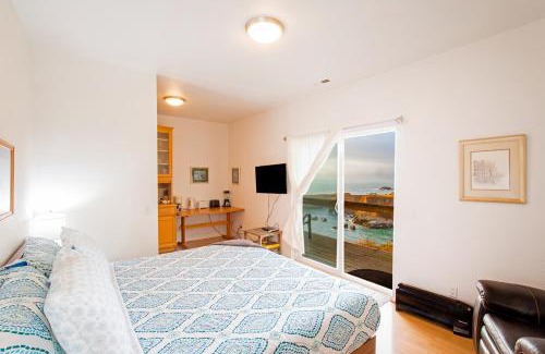 Shelter Cove Apartamento | Cozy Oceanview! by OceanviewHotTubs Oceanfront! Shelter Cove, CA Tesla EV station