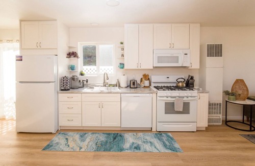 Shelter Cove Casa | Cozy Oceanview Hideaway#1 on Golf Course/Airport
