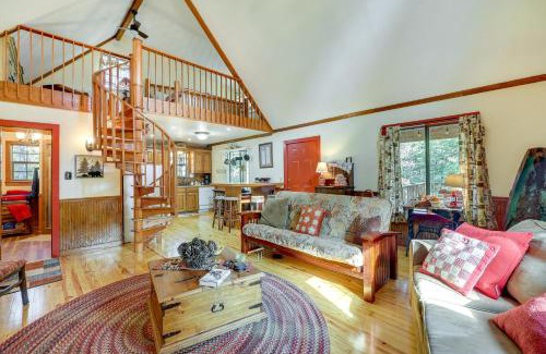 Pine Ridge Casa | Cozy Oden Oasis with On-Site Fishing Creek and Deck!
