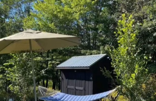 Denver Cabina | Cozy Off-grid Cabins in beautiful Denver, NY, Catskills with WiFi - Sleeps 4