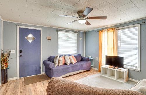 Hydro Casa | Cozy Oklahoma Family Home with Private Yard and Grill