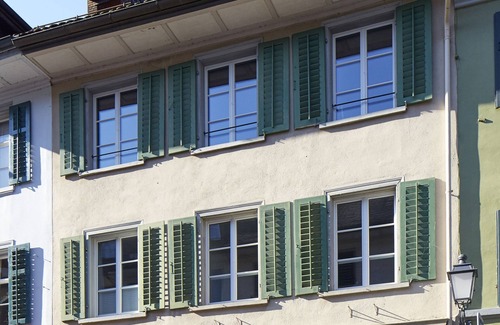 Bischofszell Apartamento | Acogedor ático del casco antiguo en el centro de la ciudad rosa de Bischofszell