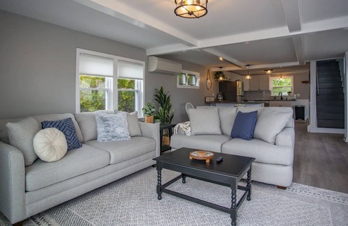 Sennett Casa | Cozy on Cayuga | Lakefront | Hot Tub | Fire Pit