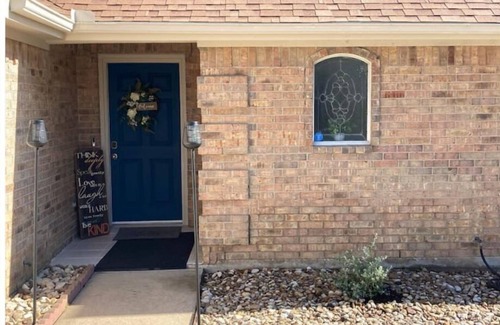 Frisco Casa | Cozy on Christie