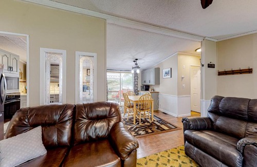 Crystal Beach Casa | Cozy on Lake Bomoseen