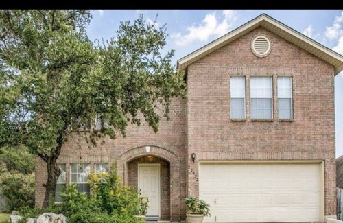 Stone Oak Casa | Cozy one bedroom in a nice neighborhood