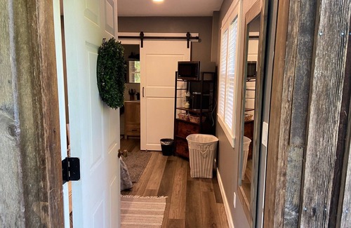 Wilsonville Casa | Cozy one room suite on two acres.