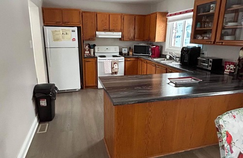 Laurentian Valley Casa | Cozy Ottawa River Retreat: Festive Decor, Fireplace, & Scenic Views Await