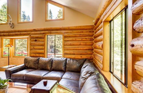 Ouray Casa | Cozy Ouray Home, Steps to Riverwalk Trail!