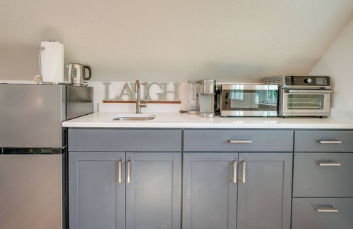 Ozark Apartamento | Cozy Ozark Studio Near Downtown & River!