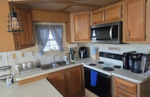 North Myrtle Beach Alquiler De RV | Cozy Park Model home in charming RV Park located in North Myrtle Beach