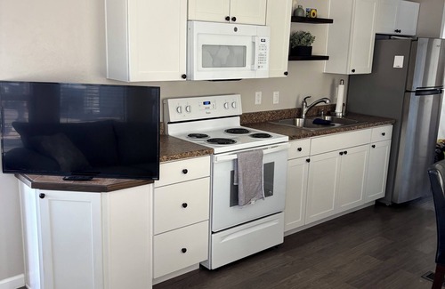 Tucson Casa | Cozy Park Model in charming Tucson with a beautiful view.