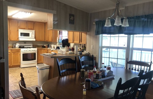 Summerton Casa | Cozy & Peaceful 3 bed 2 bath On the Water