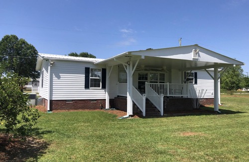 Summerton Casa | Cozy & Peaceful 3 bed 2 bath On the Water