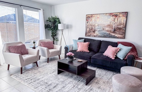 Clear Lake Casa | Cozy & Peaceful Home 4 bedrooms with Office Space. Family friendly