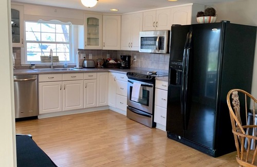 Denver Casa | Cozy Peaceful Lake house on Lake Norman w/boat parking Great back porch Sunsets!