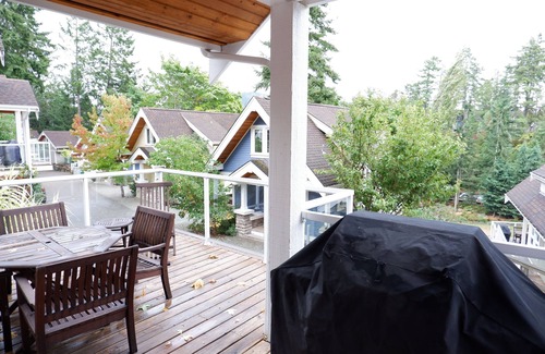 Pender Island Cabaña | Cozy Pender Island Cottage