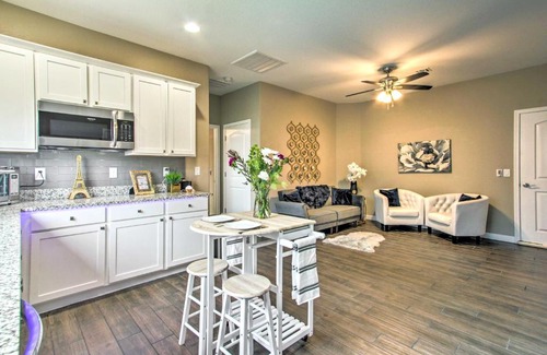 Peoria Apartamento | Cozy Peoria Apartment - Golf, Hike and Bike!