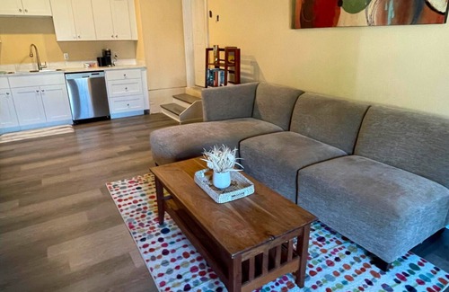 Columbia City Casa | Cozy, pet friendly, 2 bedroom suite in S. Seattle