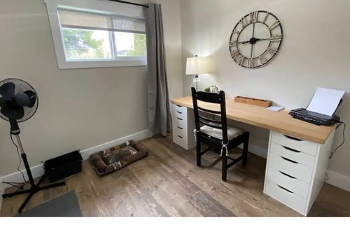 Prince George Casa | Cozy Pet Friendly Farmhouse Style Near Hospital