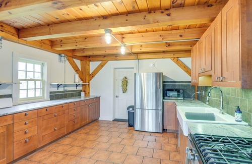 Penobscot Cabaña | Cozy Pet-Friendly Cottage Near Fort Knox & Acadia