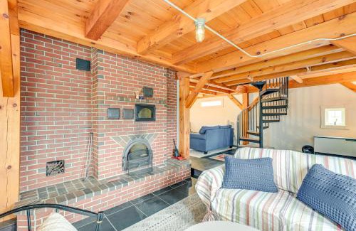 Penobscot Casa | Cozy Pet-Friendly Cottage Near Fort Knox and Acadia