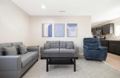City Heights Casa | Cozy Pet Friendly Escape with Outdoor Dining