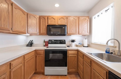 South Side Flats Casa | Cozy, Pet-Friendly Home in Pittsburgh South Side