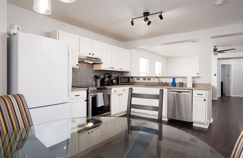 North San Antonio - SAT Casa | Cozy Pet-Friendly Retreat l Family Friendly Haven